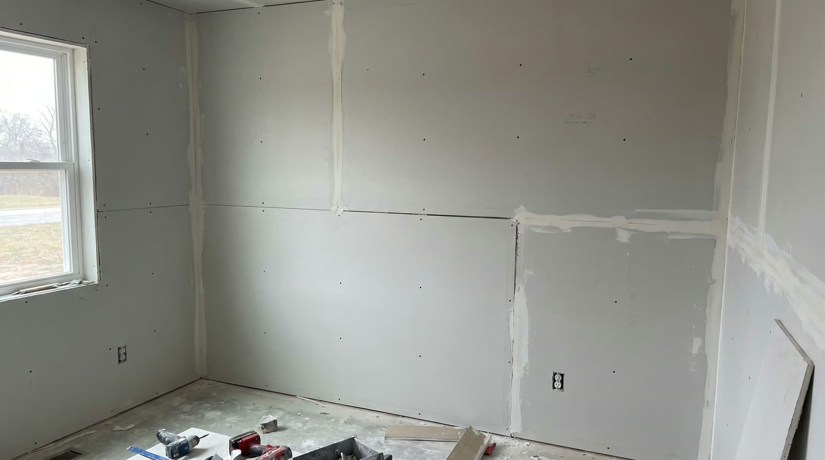 Unfinished drywall seams