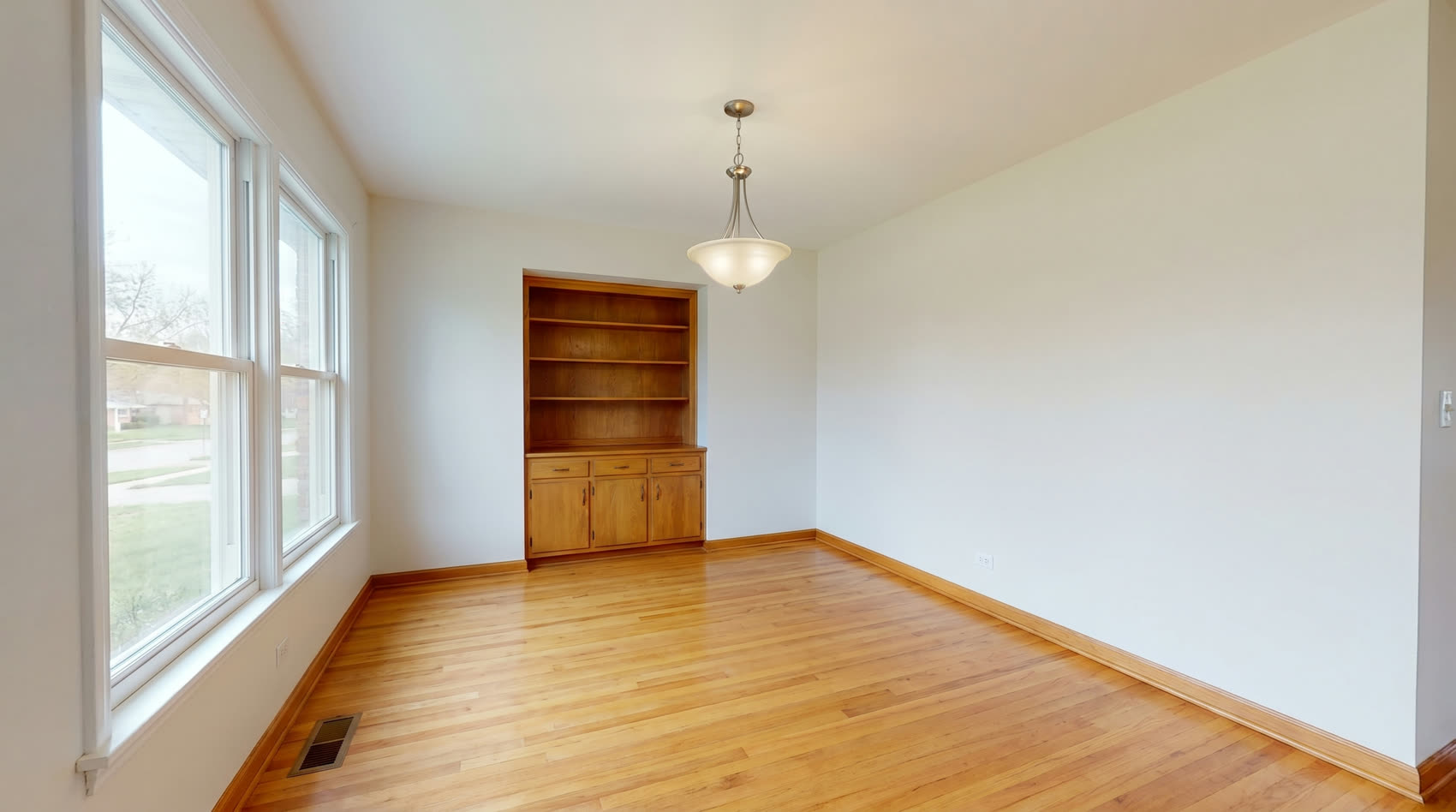 Dining room with flat paint